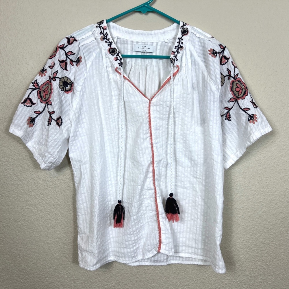New Directions White Floral Embroidered Tassel Peasant Top Approx Petite M